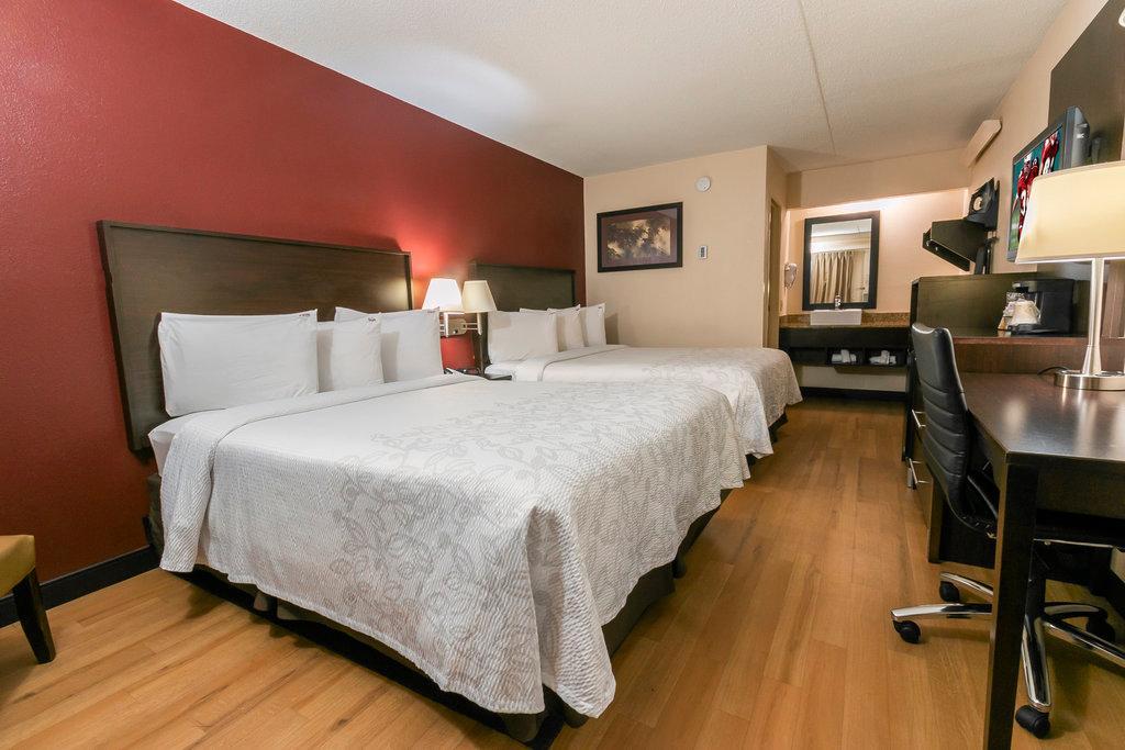 Red Roof Inn Plus+ Birmingham East - Irondale/Airport Екстериор снимка