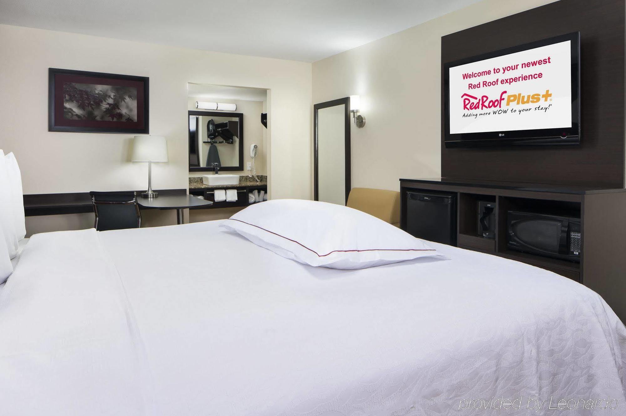 Red Roof Inn Plus+ Birmingham East - Irondale/Airport Екстериор снимка